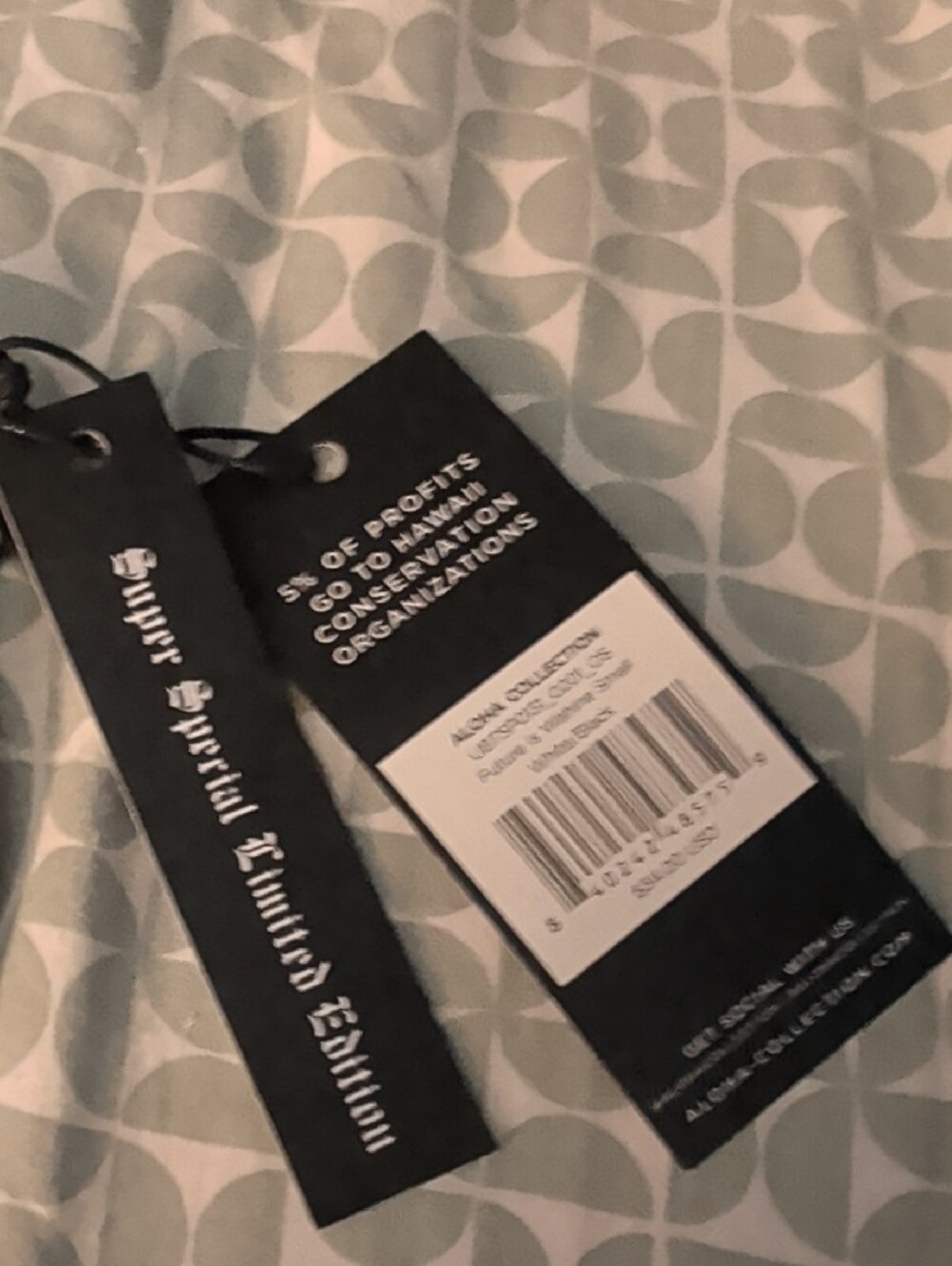 Aloha Collection Black 'The Future Is Wahine' Zip Pouch NWT New Limited Edition - Picture 3 of 4